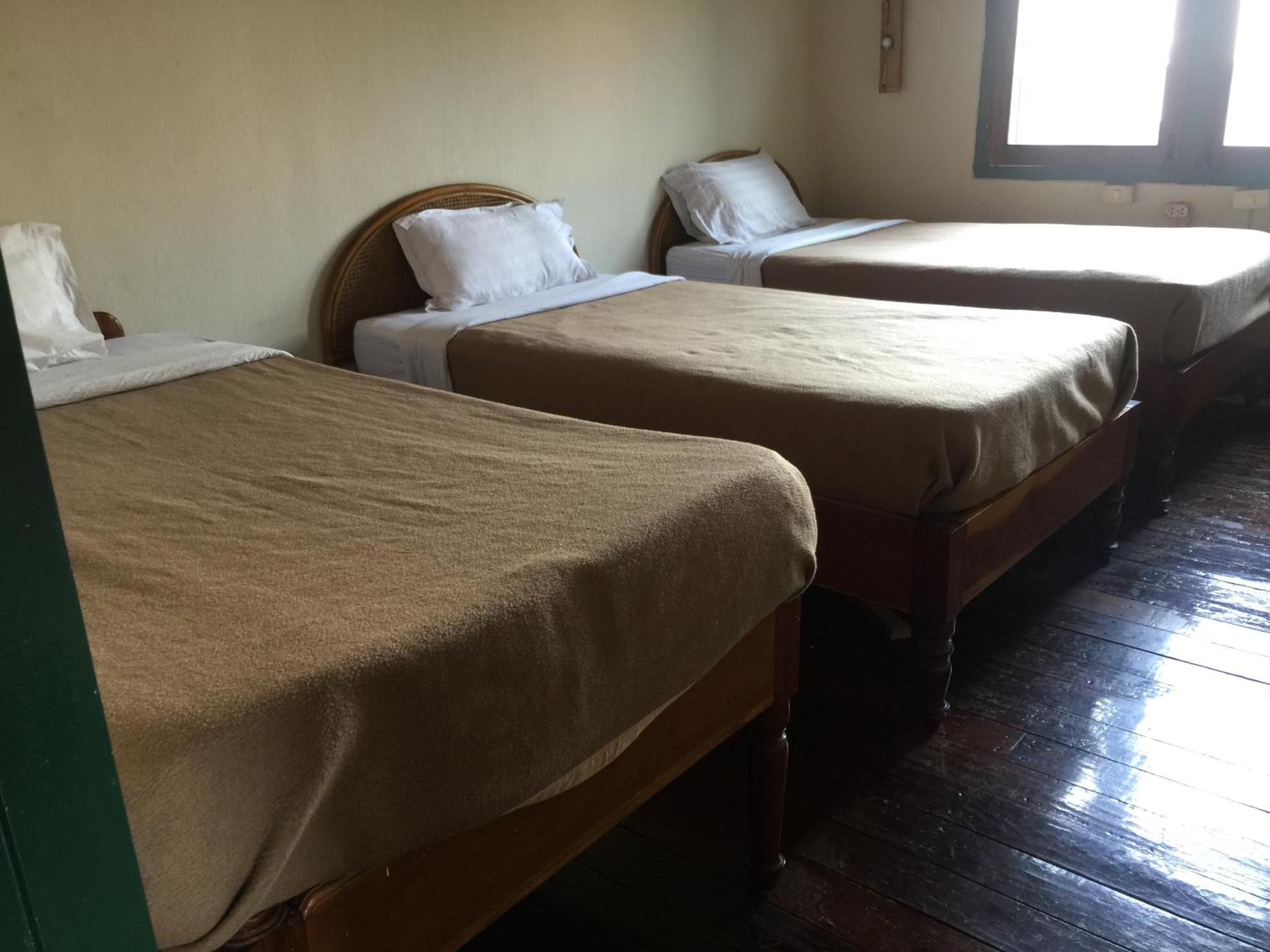 Vanvisa Guesthouse Λουάνγκ Πραμπάνγκ Εξωτερικό φωτογραφία