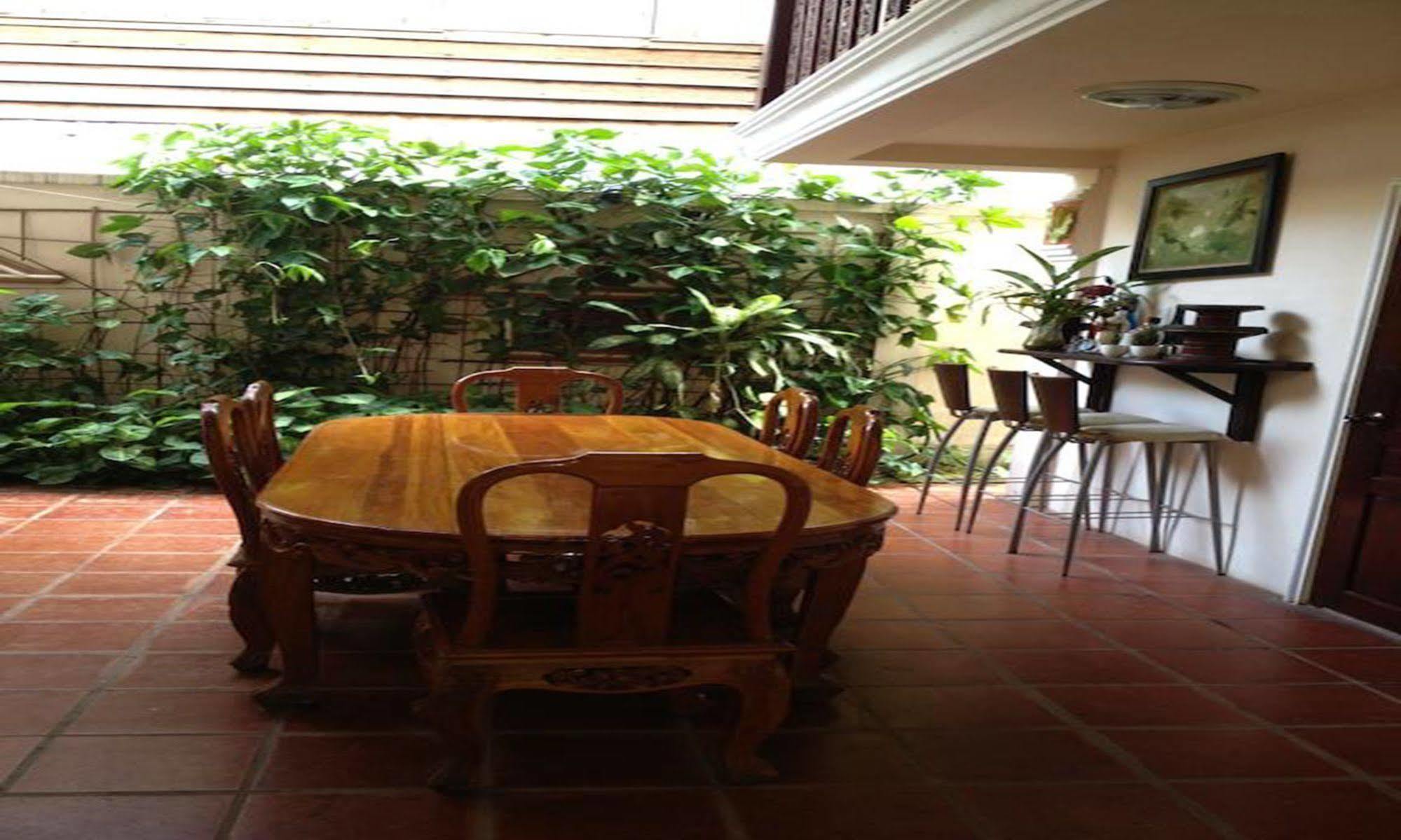 Vanvisa Guesthouse Λουάνγκ Πραμπάνγκ Εξωτερικό φωτογραφία
